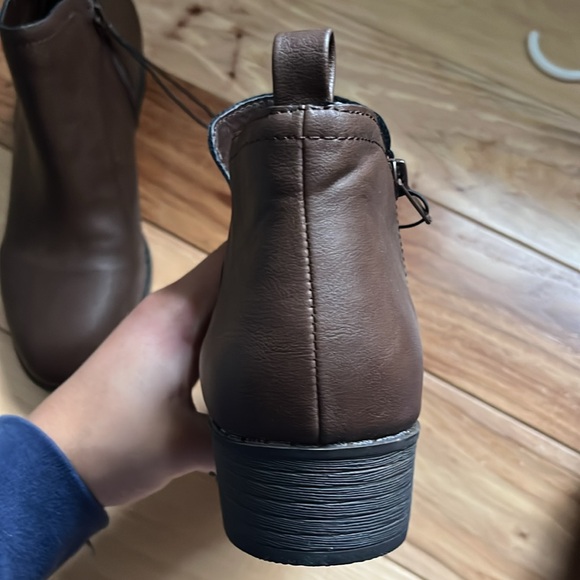 American Rag Booties - Picture 10 of 14